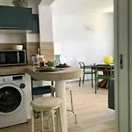 Pied Dans L'eau בית נופש